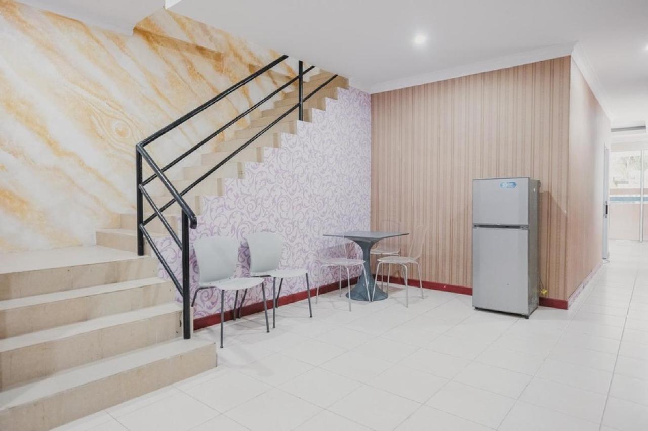 Reddoorz Near Nagoya Hill Batam 4 Otel Jodoh  Dış mekan fotoğraf