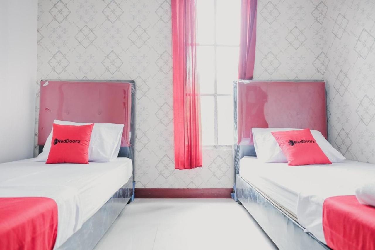 Reddoorz Near Nagoya Hill Batam 4 Otel Jodoh  Dış mekan fotoğraf