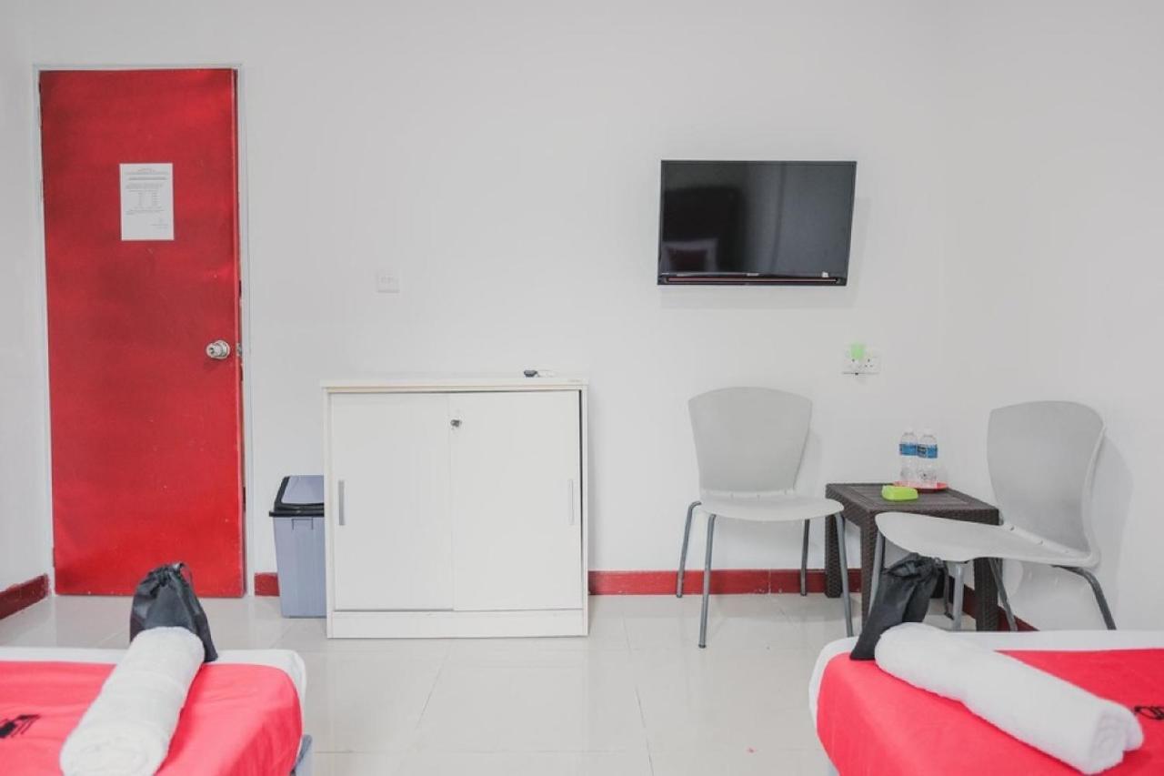 Reddoorz Near Nagoya Hill Batam 4 Otel Jodoh  Dış mekan fotoğraf
