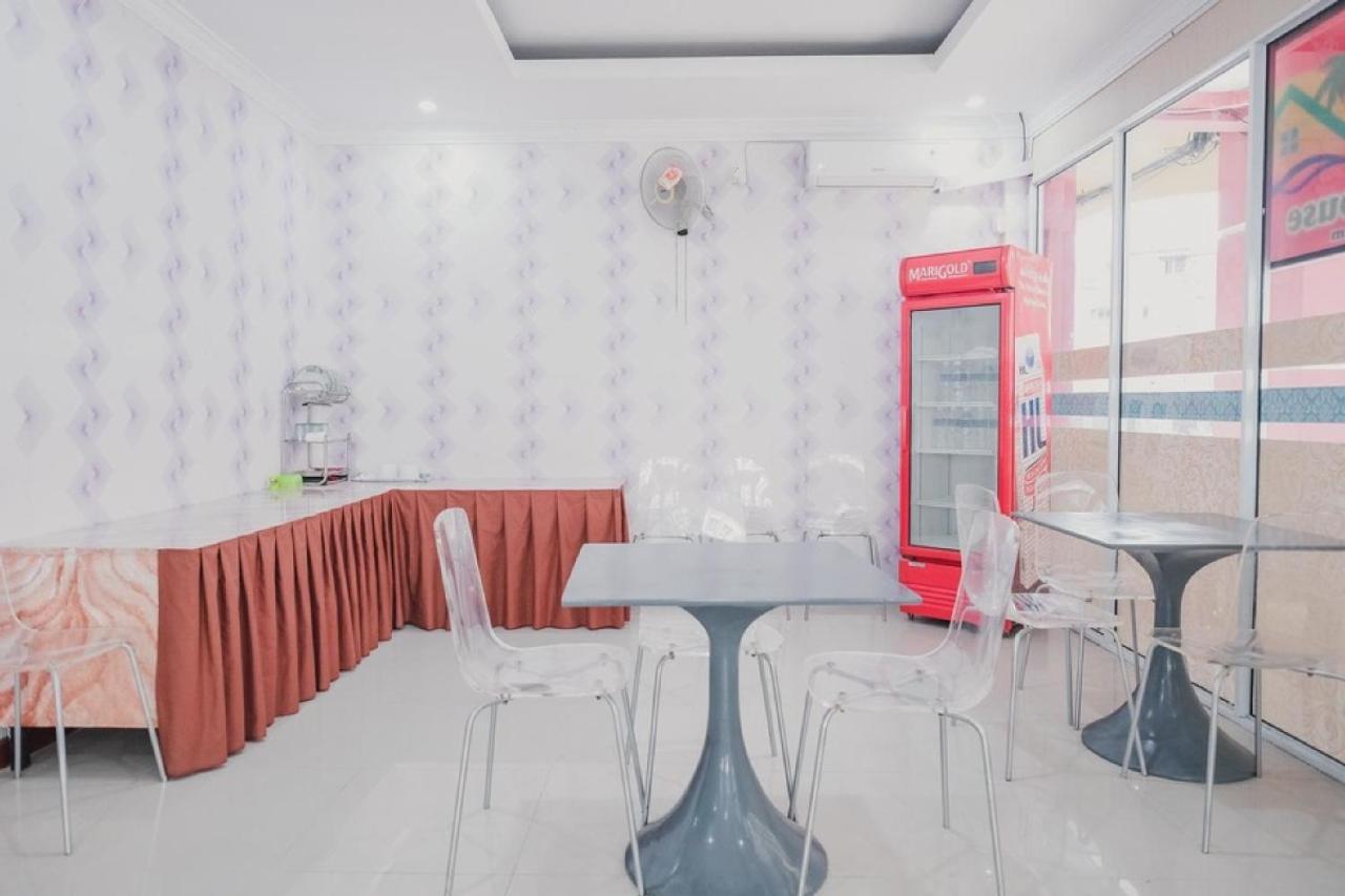 Reddoorz Near Nagoya Hill Batam 4 Otel Jodoh  Dış mekan fotoğraf
